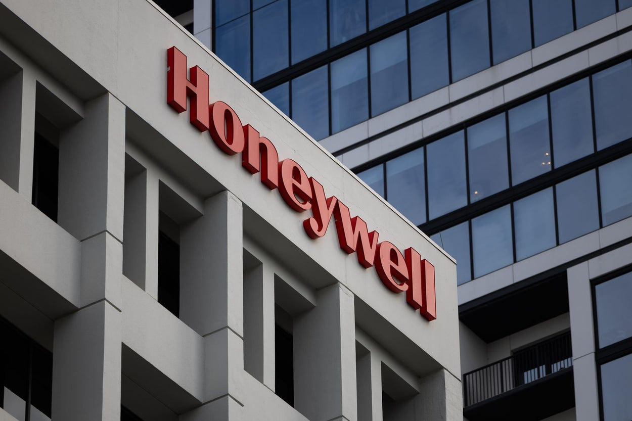 Honeywell Accelerates Transformation with 2026 Aerospace Spin-Off and Automation Focus